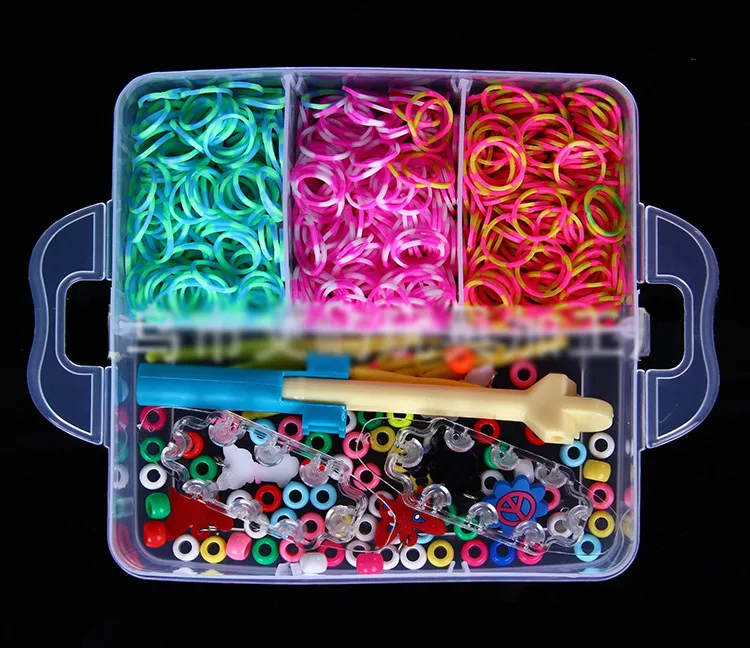 4500 Stück Gummibänder DIY Webwerkzeugkasten Kreatives Set Elastisches Silikonarmband Kit Kinderspielzeug für Kinder Mädchen Geschenk 220608