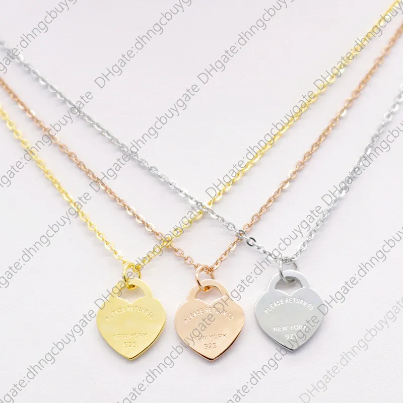 Inoxydable Designer Style Acier Mode t Collier Bijoux Pendentif en forme de coeur Amour Colliers pour les Cadeaux de Mariage de Fête des Femmes En Gros cadeau de Fête des Mères