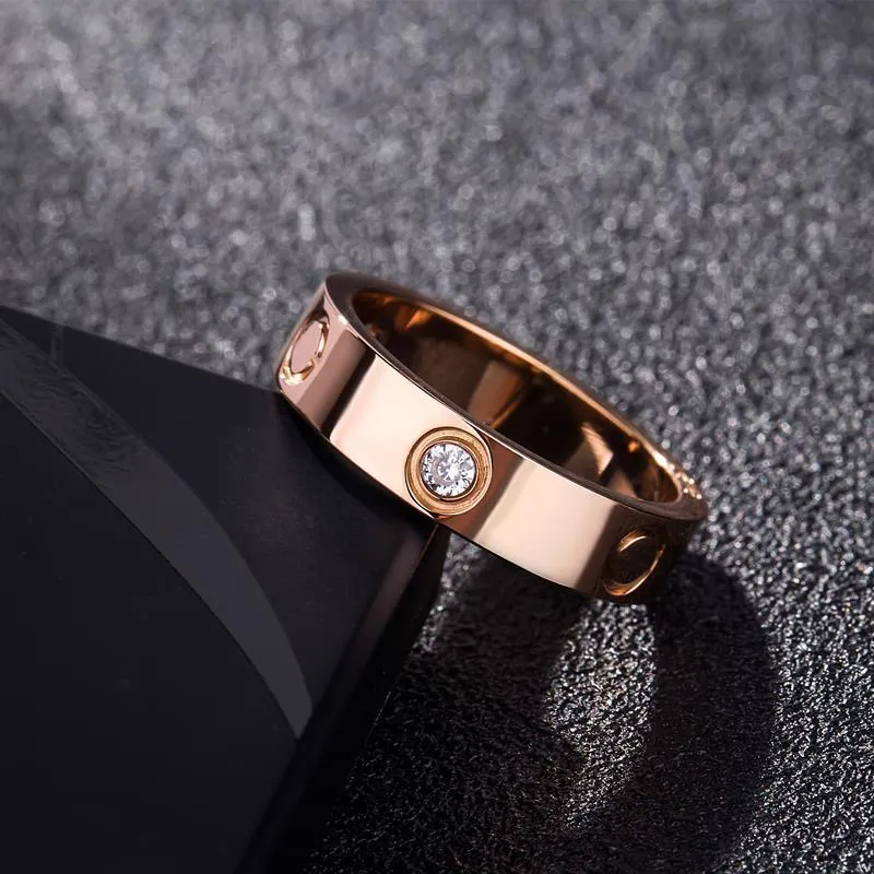 Neue Damen Ring Designer Rose Gold Edelstahl Luxus Kristall Schmuck Liebe Männer Engagement Ring Geschenk Verlobung Gürtel Box Wholes300z