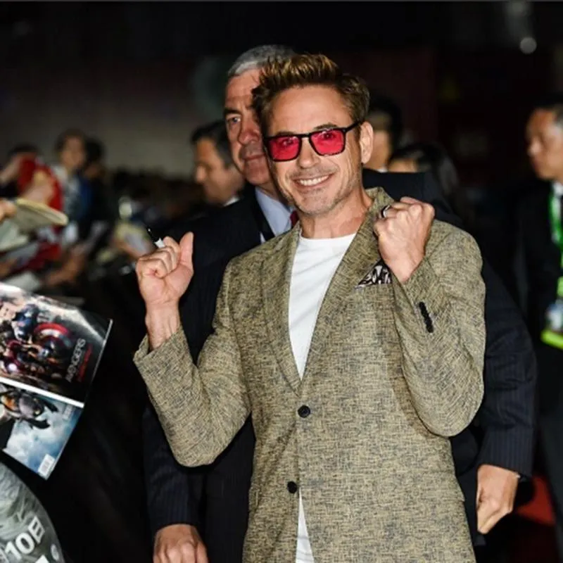 Zonnebril Robert Downey voor rode lensglazen Fashion Retro Men Brandontwerper Acetaatframe Eyewear304H