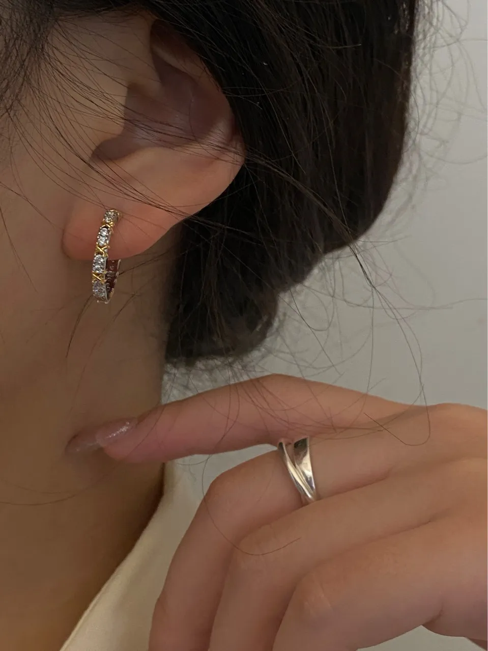 choucong 클립 귀이 단순한 패션 보석 18K 화이트 골드 필 라운드 컷 화이트 토파즈 CZ 다이아몬드 보석 여성 결혼 귀걸이 263L