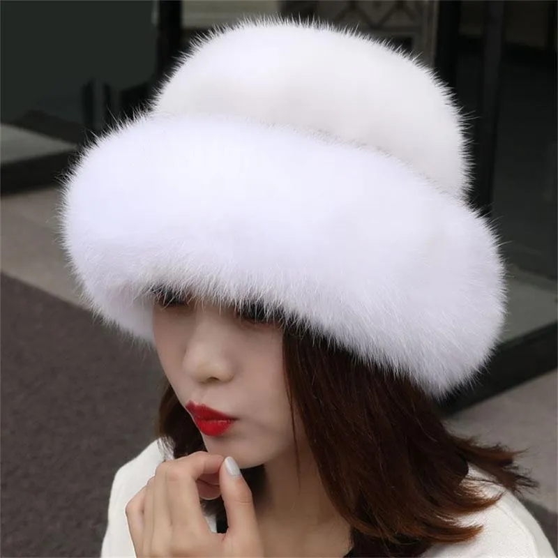 Beanie Skull Caps Inverno Mulheres Faux Fur Hat Lady Cap Quente com Brim Earmuffs304T