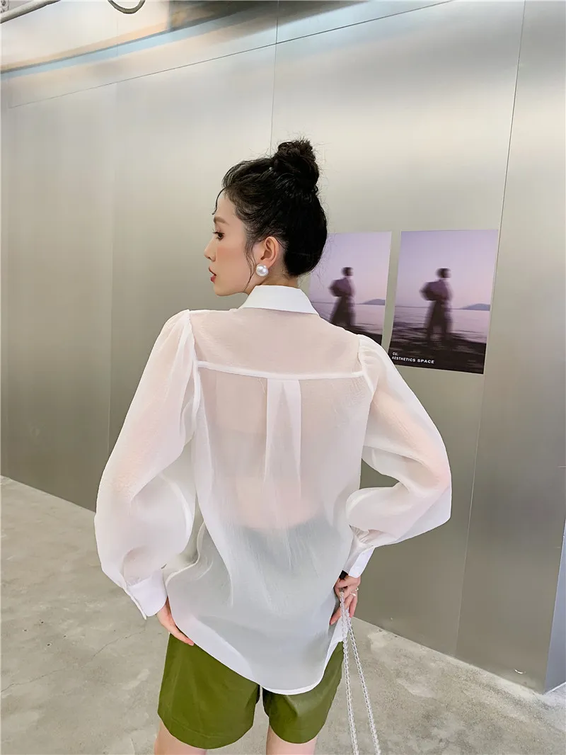 Cheerart Mesh Button Button Up Veja através da camisa Pintura a óleo Lanterna Top Camisa Floral Transparent High Fashion Fall 220516