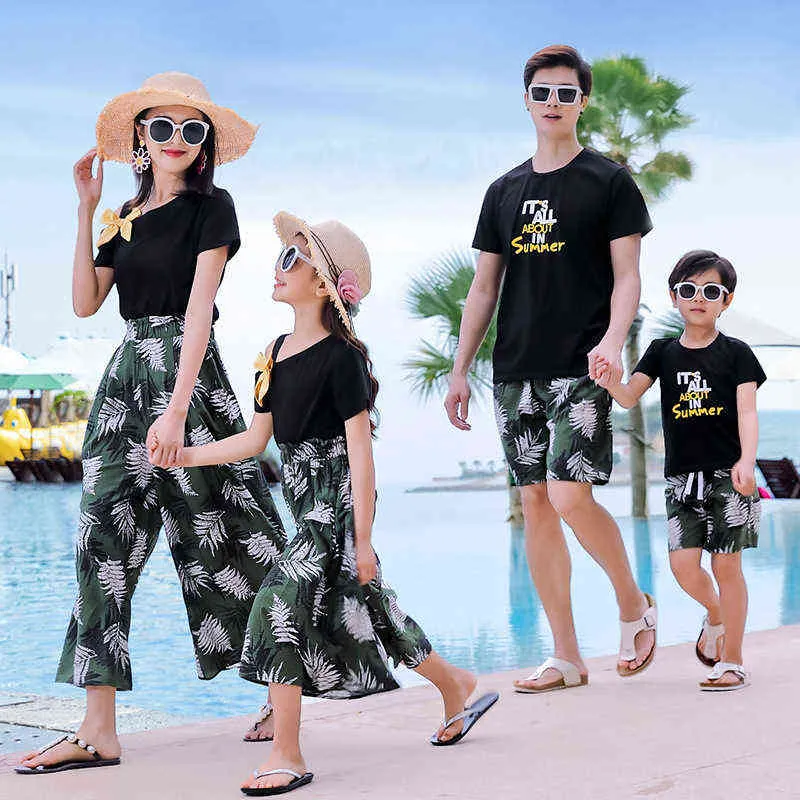Matchande familjens kläder sommarmamma dotter pappa son bomull t-shirt +byxor semester kust strand par matchande kläder