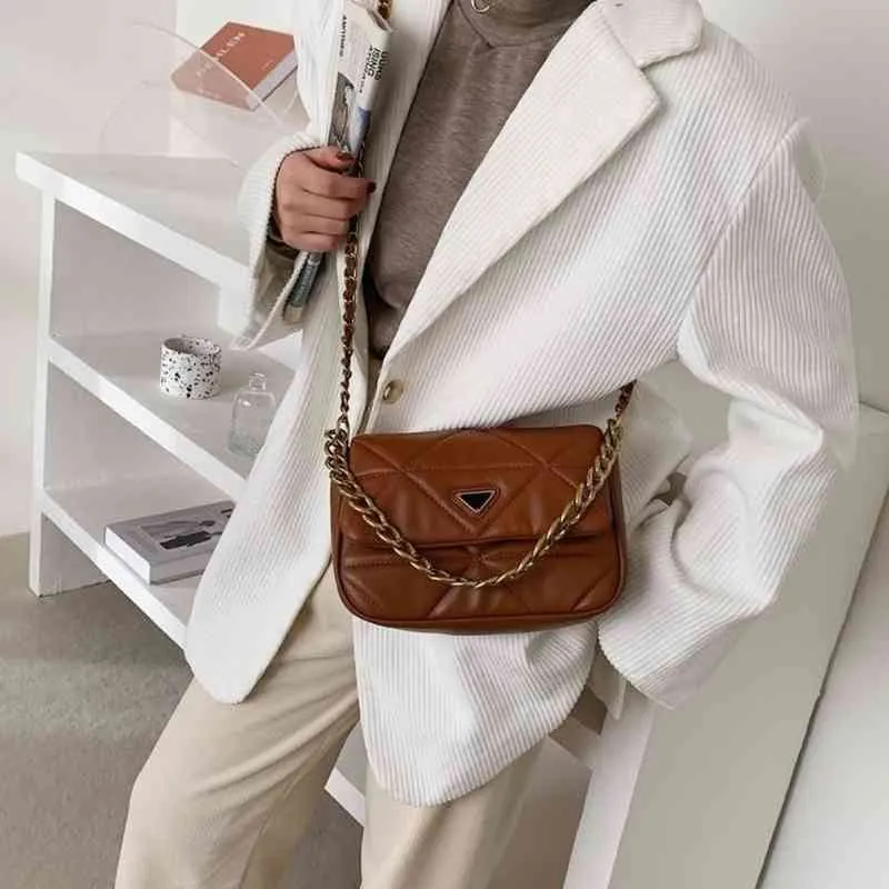 Chain autumn and winter shoulder new fashion versatile texture small women's retro high-grade sense messenger bag outlets