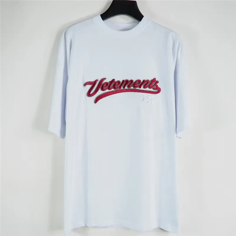 Big Red Embroidery Vetements tShirt Men Women High Quality Summer Vtm Loose Short Sleeve 220611