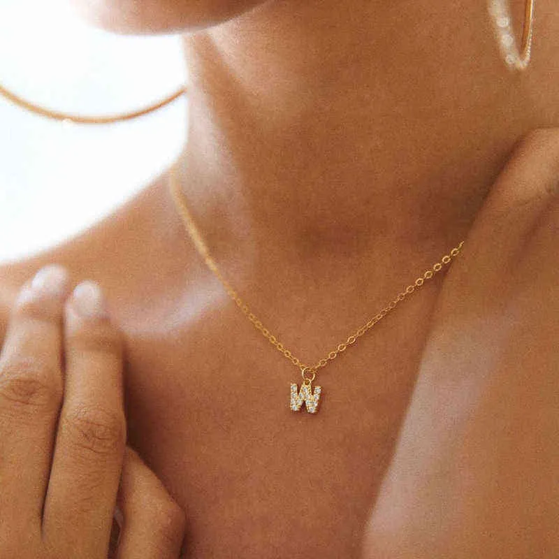 Ожерелье с бриллиантом на заказ Pave Crystal Letter Персонализированное имя Кулон Ожерелья Ювелирные изделия Y2204282534