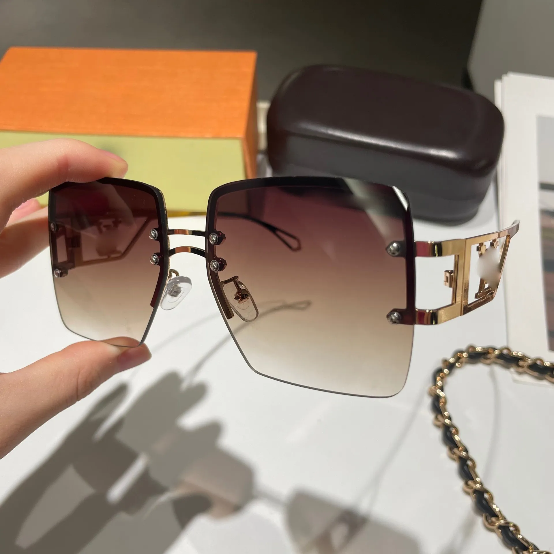 Modeontwerper zomer zonnebril vol frame bril Letter Patroon Design Man Woman High 262S