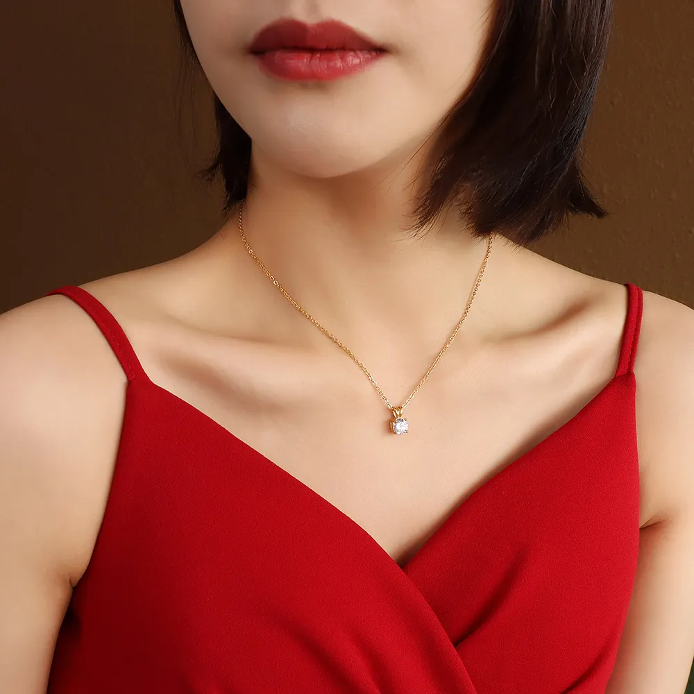 zircon necklace women Korean ins clavicle chain cold wind single-drilled claw diamond inlaid chain titanium steel 18K gold necklace jewelry