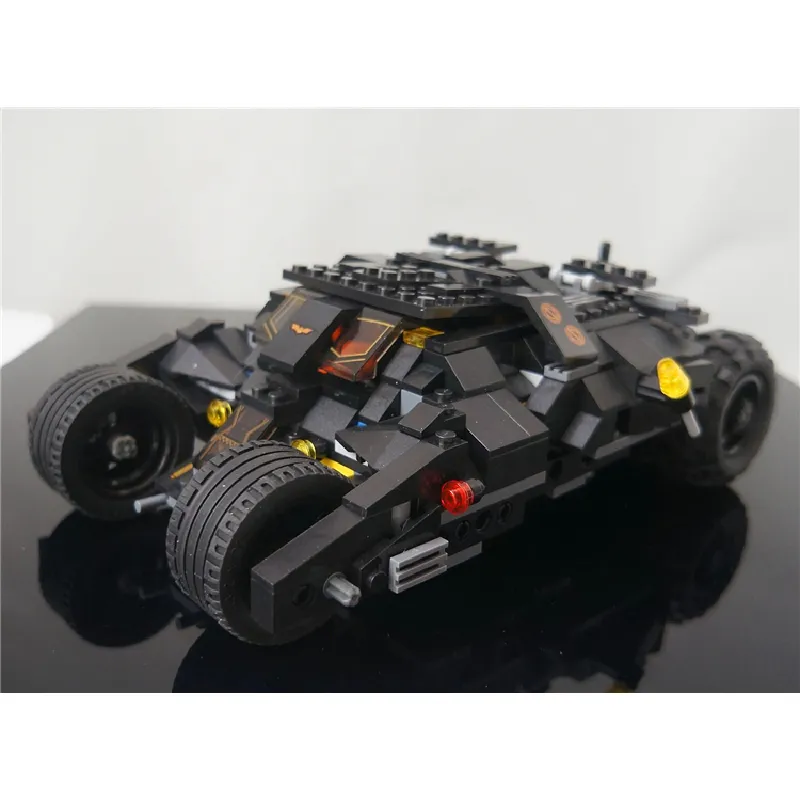 325 stuks Superhero -serie Bat Chariot Compatibel The Tumbler Building Set Block Toy 7888 7105 220715