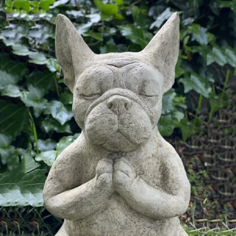 Méditation Bulldog Résine Statue méditante chien Bouddha zen chien français méditant décor de jardin de gardien 220721