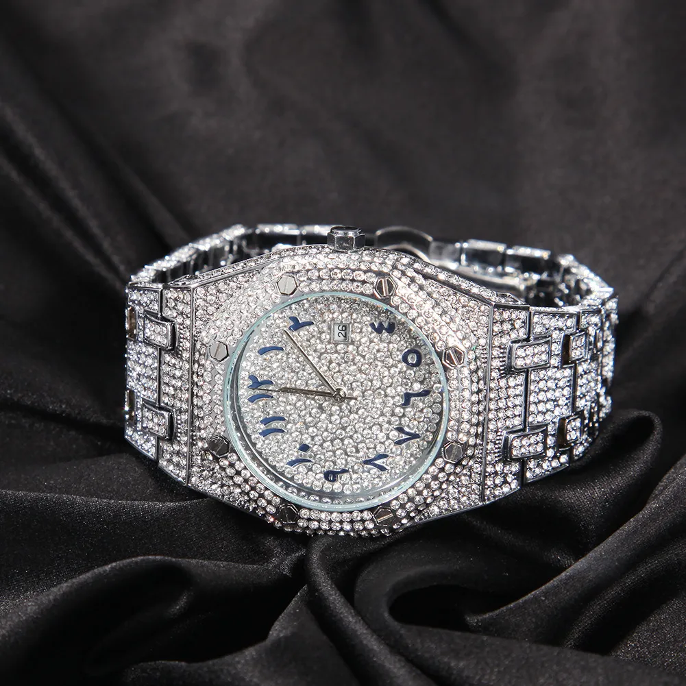 Orologio di lusso con diamanti pieni Orologi d'oro Orologio da uomo di design Orologi da polso arabi di moda245e