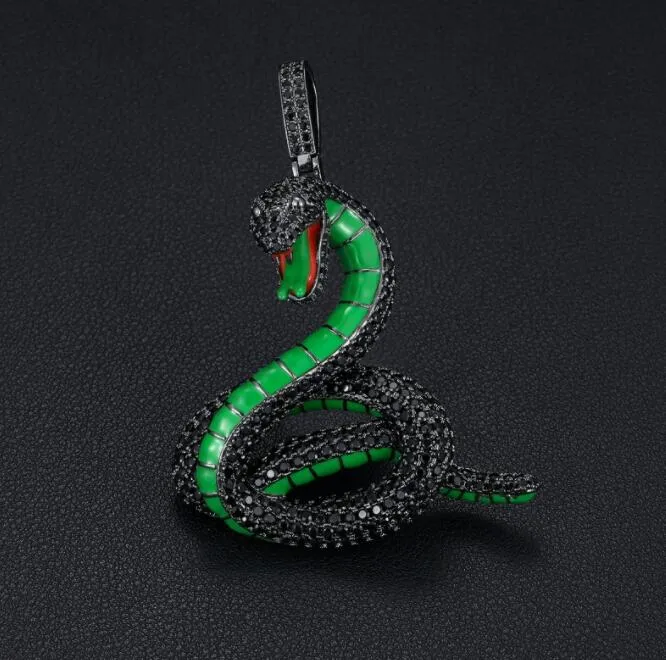 HIP HOP 5A CZ Stone utwardzony Bling Out Out Black Cobra Snake Pendants Naszyjnik dla mężczyzn raper biżuteria Prezent 290s