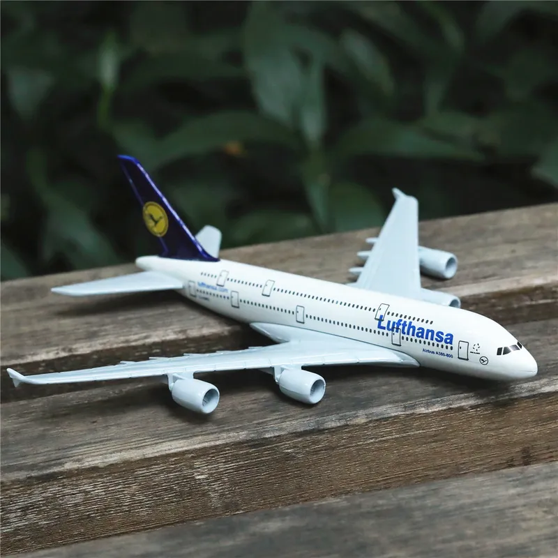 Allemagne Lufthansa Airlines A380 avion en alliage moulé sous pression modèle 15 cm Aviation à collectionner Miniature Souvenir ornement 2206303609132