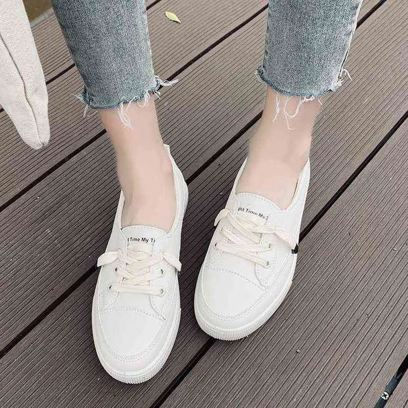 2022 Chaussures d'été en cuir blanc pour femmes Chaussures plates décontractées pour femmes À lacets Antidérapantes Chaussures pour femmes résistantes à l'usure Baskets Femmes G220610