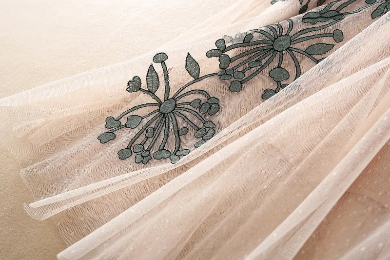 2022年夏の花の刺繍スパンコン中央銀のドレス半袖ラウンドネックチュールXXLエレガントなカジュアルドレス22Q042324