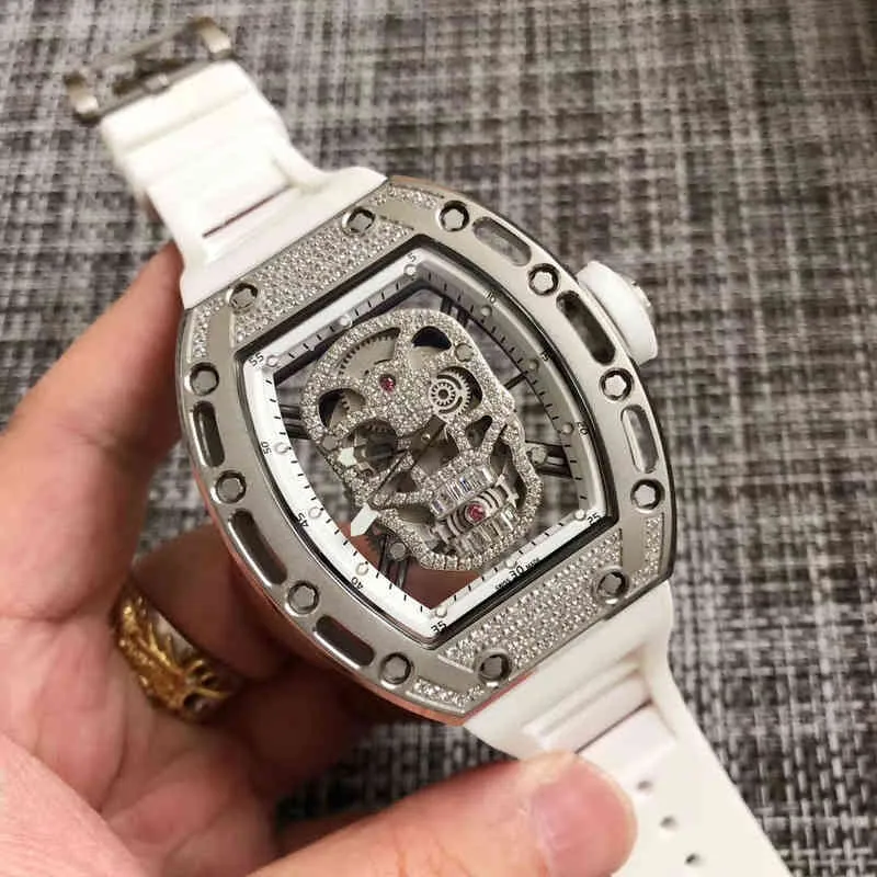 Uxury Watch -datum Richa Hollowed Out Skull Heren automatische mechanische horloge diamant ingelegde gepersonaliseerde mode lichtgevend getijden tape waterdicht