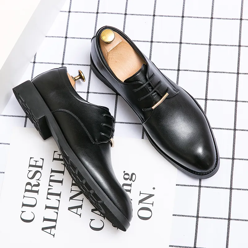 Casual mode oxford schoenen mannen pu stevige kleur dagelijks eenvoudige veelzijdige puntig kant comfortabel ademende lichtgewicht kleding schoenen