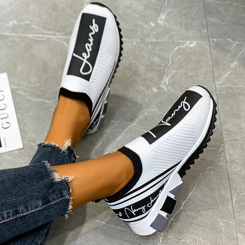 Luxe hardloopschoenen voor vrouwen slip-on wandelschoenen vrouw sneakers ontwerper ademende unisex sportschoenen dame chaussures femme 220527