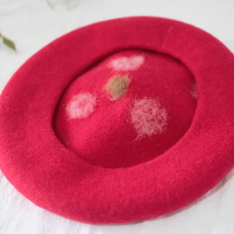 Bérets Béret en feutre de laine fait à la main avec champignon sur le dessus, chapeau de peintre créatif, cadeau d'anniversaire, casquette rouge de l'enfant Yayoi Kusama ElementBeret313H