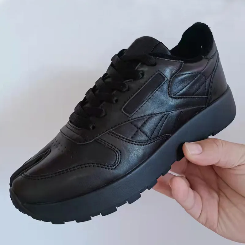 Sapato casual de plataforma plana de primavera espessa tênis com conforto split dedo de dedão pequeno sapatos brancos para sapatos de esportes de meninas 220722