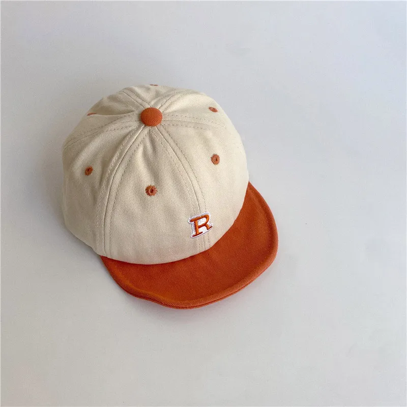 Berretti da baseball estivi morbidi bambini Lettera ricamo Neonati maschi Berretti da sole Cappello da bambino regolabile regalo neonato