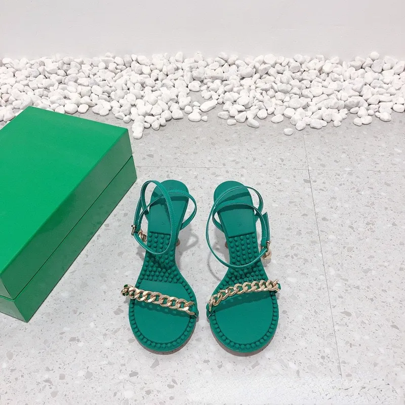 Sandálias de estilete de luxo 2022 Summer New Women's Designer Shoes Fivela Fuckle Simple Aberto da massagem dos dedos dos pés saltos altos