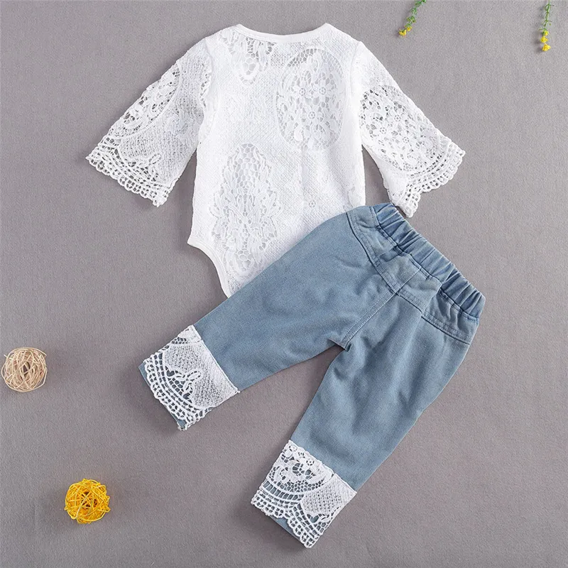 Lioraitiin 024m babymeisjes herfstkleding mouw romper pak driehoek crotch kanten top gat lange jeans 2 stks outfit 220607