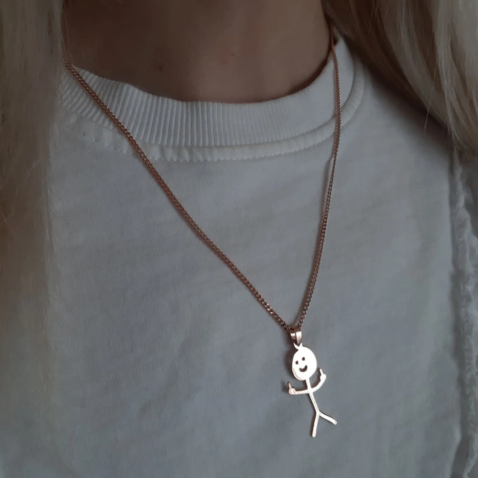 Roestvrijstalen sleutelbeen schattige kazuha goth vriendinnen grappige personage doodle man ketting kpop choker origineel zilveren meisje cadeau