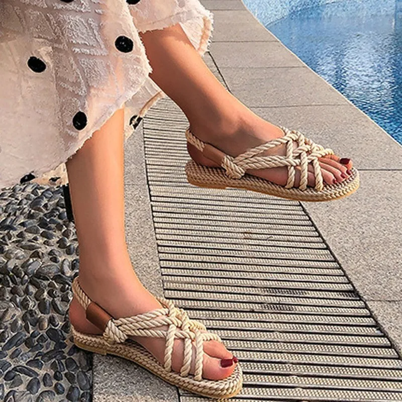 샌들 여자 신발 전통적인 캐주얼 스타일과 간단한 창의성 패션 샌들 여름 신발을 가진 꼰 밧줄 220610