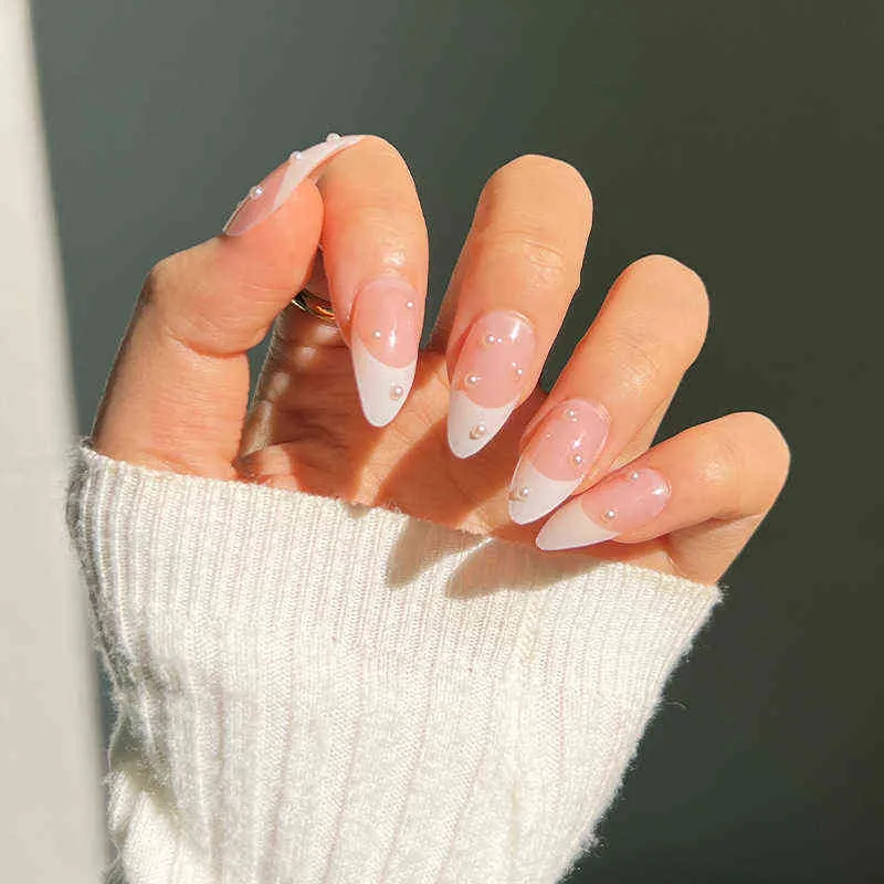 Valse nagels afneembare manicure draagbare amandel ronde nail art eenvoudige pers op rood Franse temperament nep met ontwerpgroothandel 0616