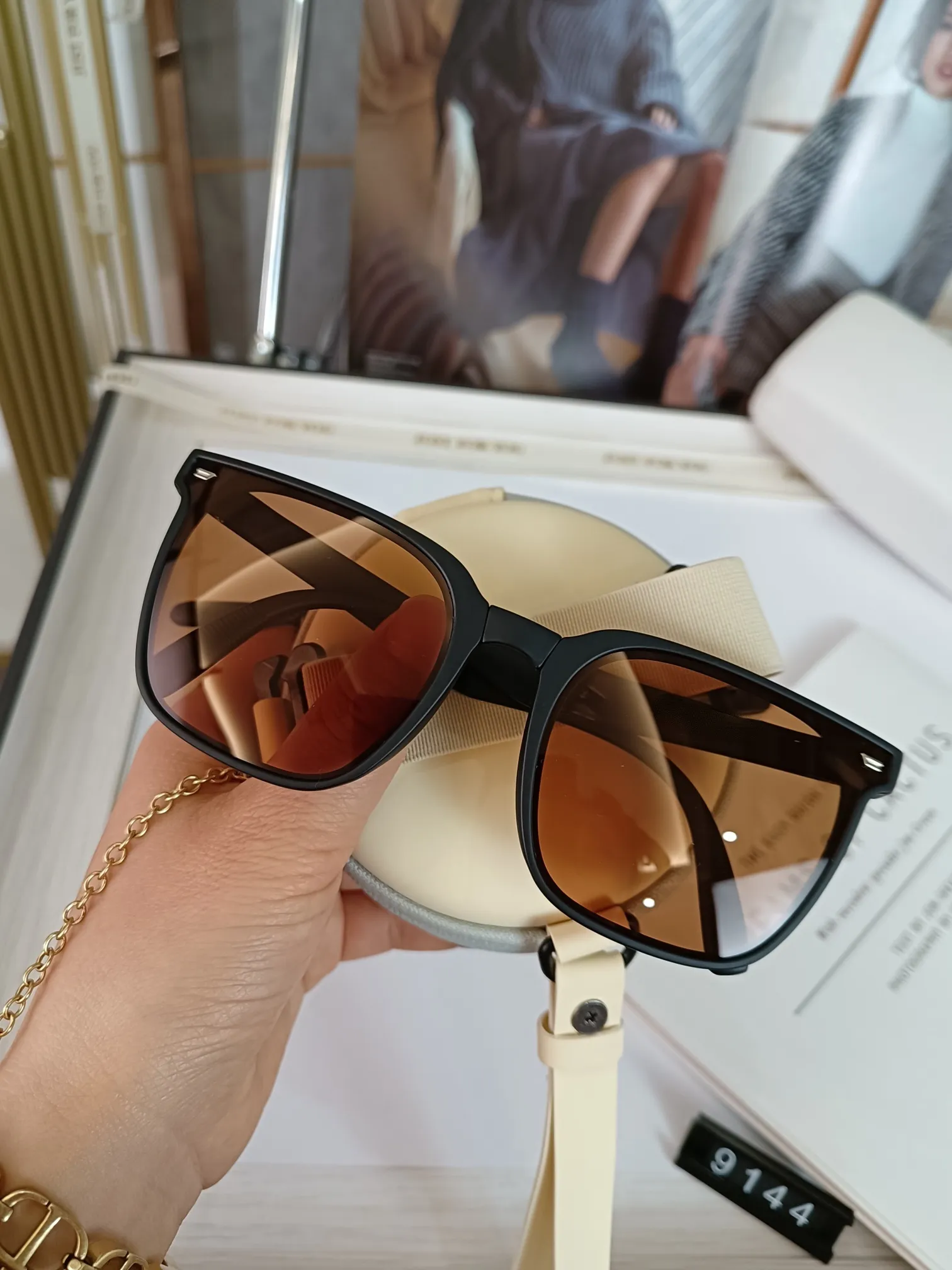 여자 접이식 선글라스 패션 접이식 라운드 디자이너 안경 레트로 100% UV 차단 여행 운전 낚시 골프 사이클링 고글