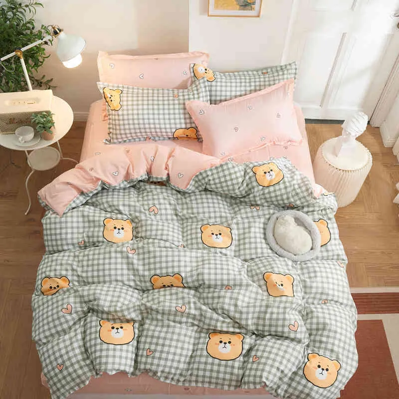Solstice Bedding Set Duvet Cover Pillowcase Bed Sheet Gray Pink Cartoon Bear Pattern Printing Quilt Beds Flat