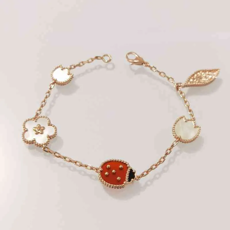 Luxe ontwerper Europa Luxe topkwaliteit beroemde merk zilveren sieraden roze goud kleur natuurlijke edelsteen geluk ladybug voorjaar armbandenaldcategorie