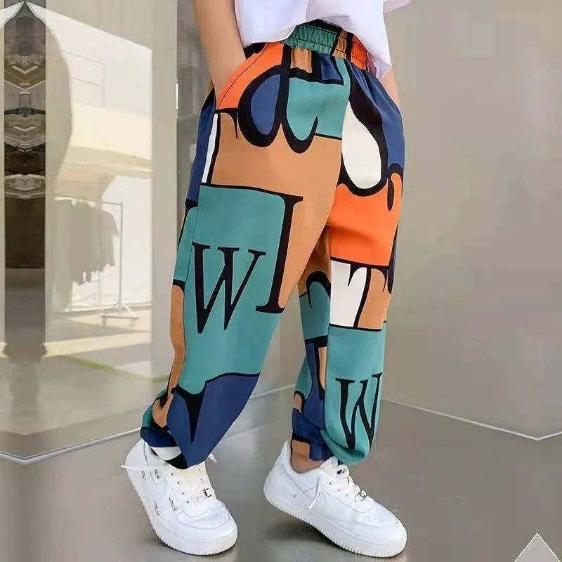 Ragazzi Stampa Pantaloni casual Estate Graffiti Designer Pantaloni sportivi Pantaloni lunghi sottili Vestiti bambini adolescenti 2 12 Y 220808