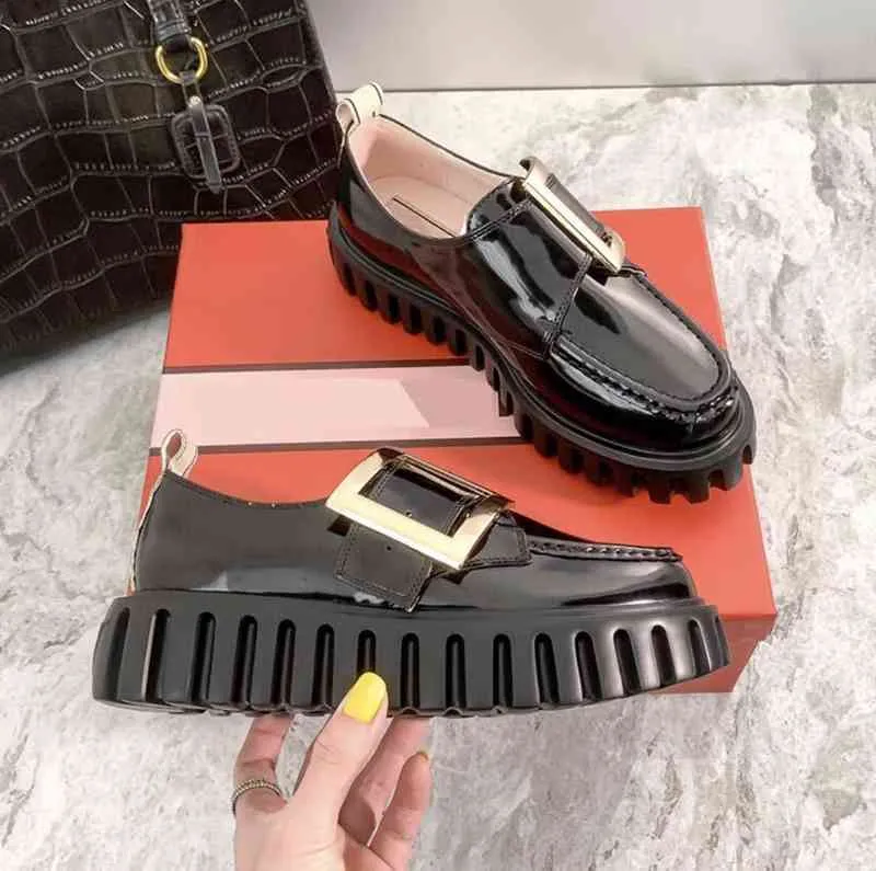 Dress Shoes Loafers Lady Sandals Luxury Rhinestones Square Buckle Small Leather Shoes Designer Casual Women Platform Shoes Office 220408
