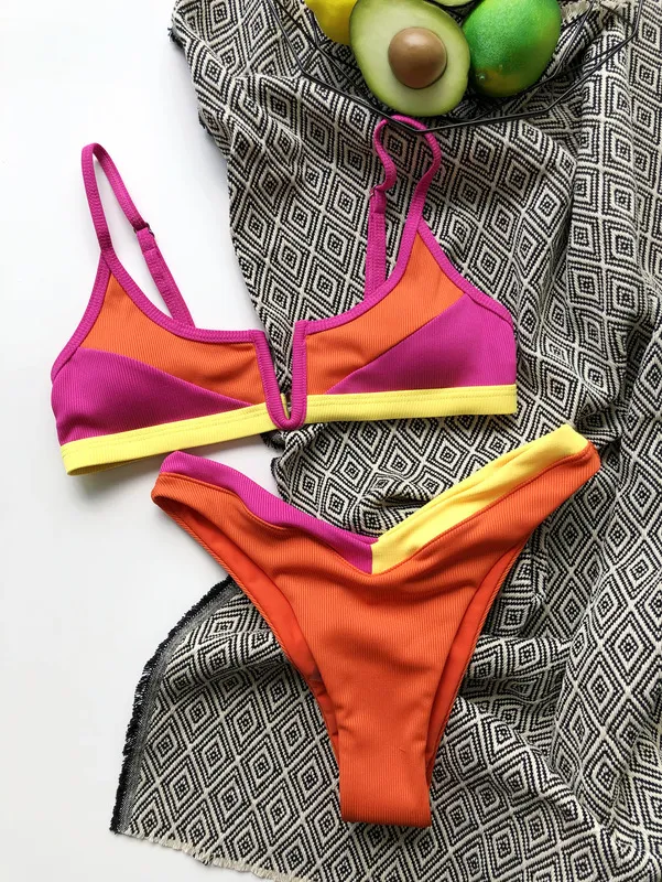 Sexig orange lapptäcke bikini set kvinnor v hals bh thong baddräkt sommar baddräkt randig mikro badkläder maillot de bain 220611