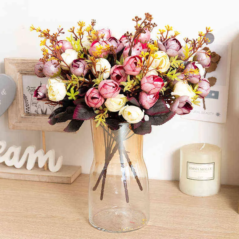 15頭の美しい造花ローズの芽の絹のバラの小さな芽花束の結婚式の家のレトロな偽の花パーティーDiyの装飾G220423