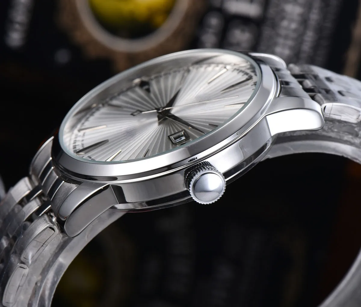 2021 Exquisite Handwerkskunst Fine Brand SE Series Drei-Zeiger-Quarzuhr Herrenuhr