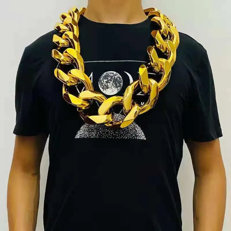 Catene Falso Grande Catena D'oro Uomini Prepotenti Hip-Hop Gotico Regalo Di Natale Plastica QERFORMANCE Puntelli Locale Nouveau Riche Gioielli208k