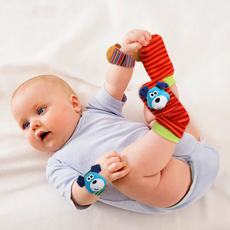 baby Toys 0612 månader söta fyllda djur baby rattle strumpor handleds baby skaller födda leksaker gör ljud spel för spädbarn 220531