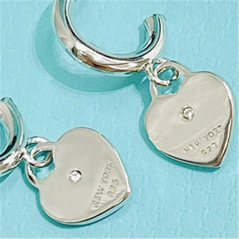 Pendientes de diseñador para mujer para damas Diseñadores Pendientes de corazón Plata Moda Joyería de lujo Pendientes de diamantes Amantes Stud Ear Rings223p