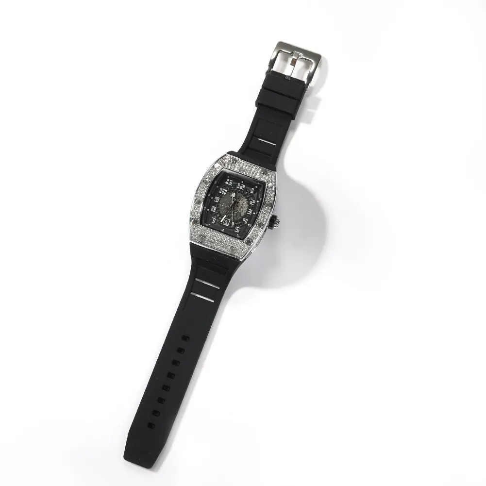 Designer-Herrenuhr, modische Luxusuhr mit schwarzen Diamanten, Quarz-Sportuhren, Armbanduhren mit Silikonarmband