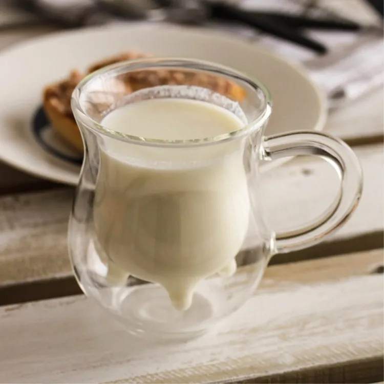 Bicchieri creativi la casa Tazza crema di vetro a doppio strato di mucca 250 ml Brocca latte bella Succo Tè Tazze da caffè Bicchieri trasparenti Tazza Montalatte Brocca ZC1215