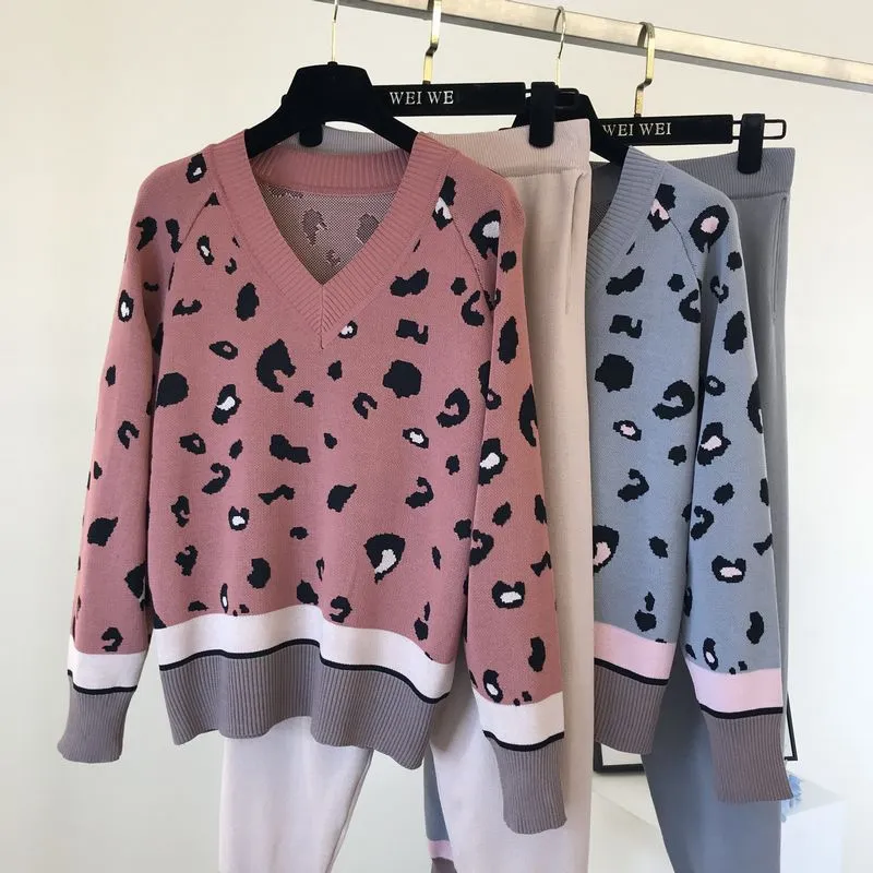 Set di 2 pezzi lavorati a maglia con stampa leopardata allentata casual le donne Pullover con scollo a V felpe e pantaloni Harem in colore a contrasto 220315