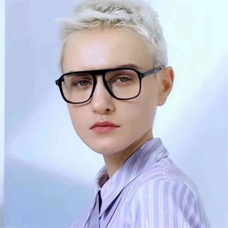 2024 meilleurs designers 10% de réduction sur le concepteur de luxe Nouveaux lunettes de soleil pour hommes et femmes 20% sur la version mode chaude dans une plaque de famille grand filet carré rouge du même type petit visage