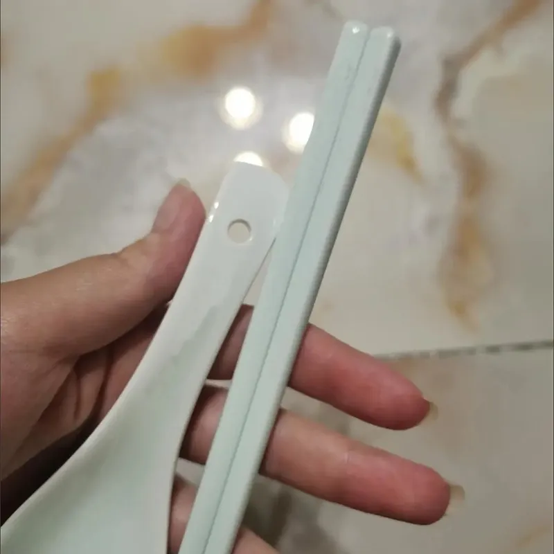 Blue Bone China Ceramic Reusable Designers Chopsticks and Spoon Hushållsbrev bordsartiklar snyggt sumsum