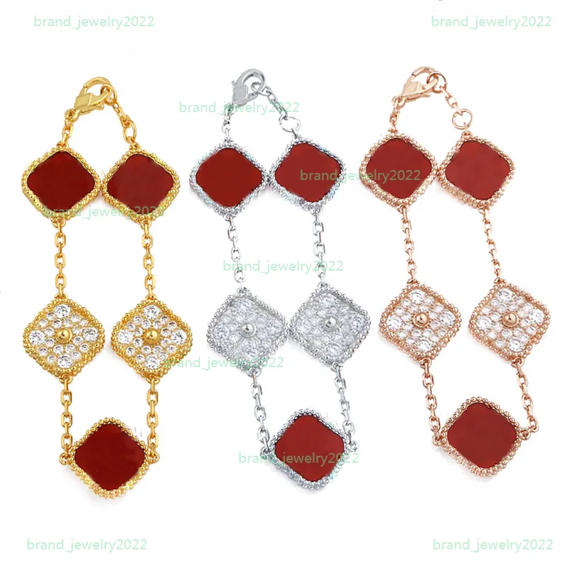 Bracelet de charme en cristal de luxe pour femmes Mode classique Trèfle à quatre feuilles Bracelet Designer Haut de gamme Galvanoplastie Or 18 carats Jewelr326z
