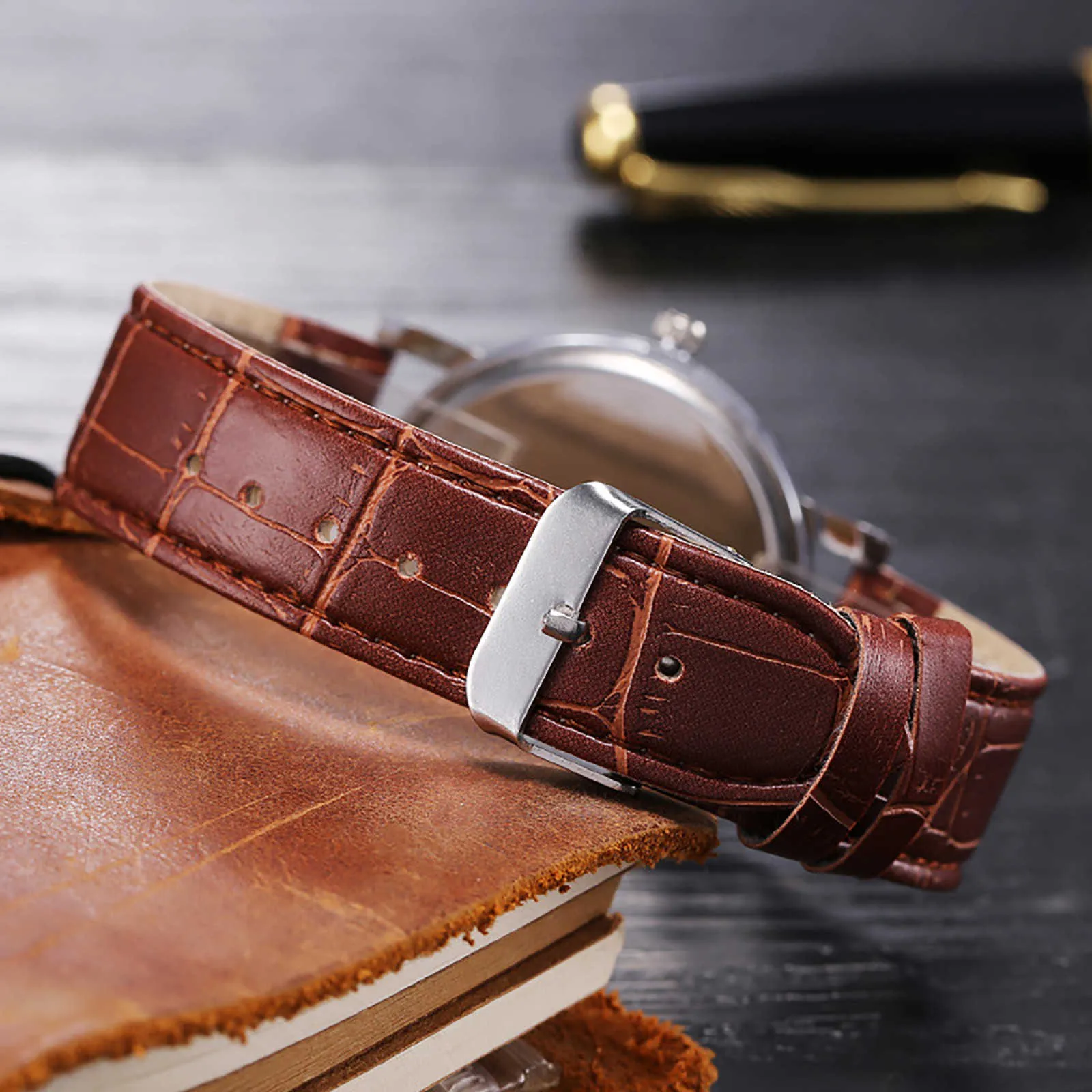 Elegante orologio al quarzo 2022 semplice cinturino in pelle da uomo da donna donna regalo da polso casual Zegarek Damski Drop Shipping