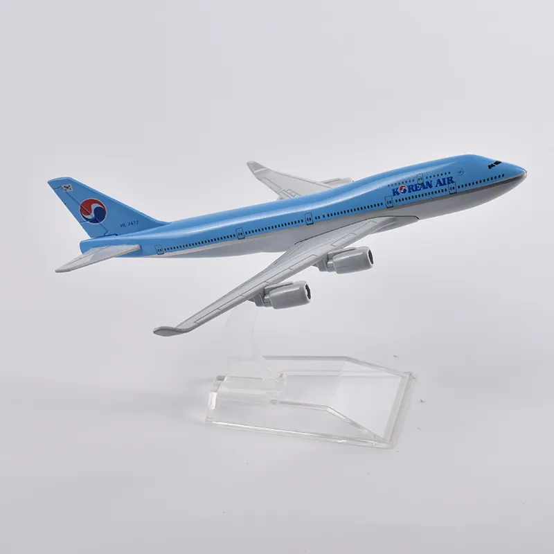 JASON TUTU 16 cm Korean Air Boeing 747 modèle d'avion en métal moulé sous pression 1/400 échelle avion cadeau Collection Drop 220418